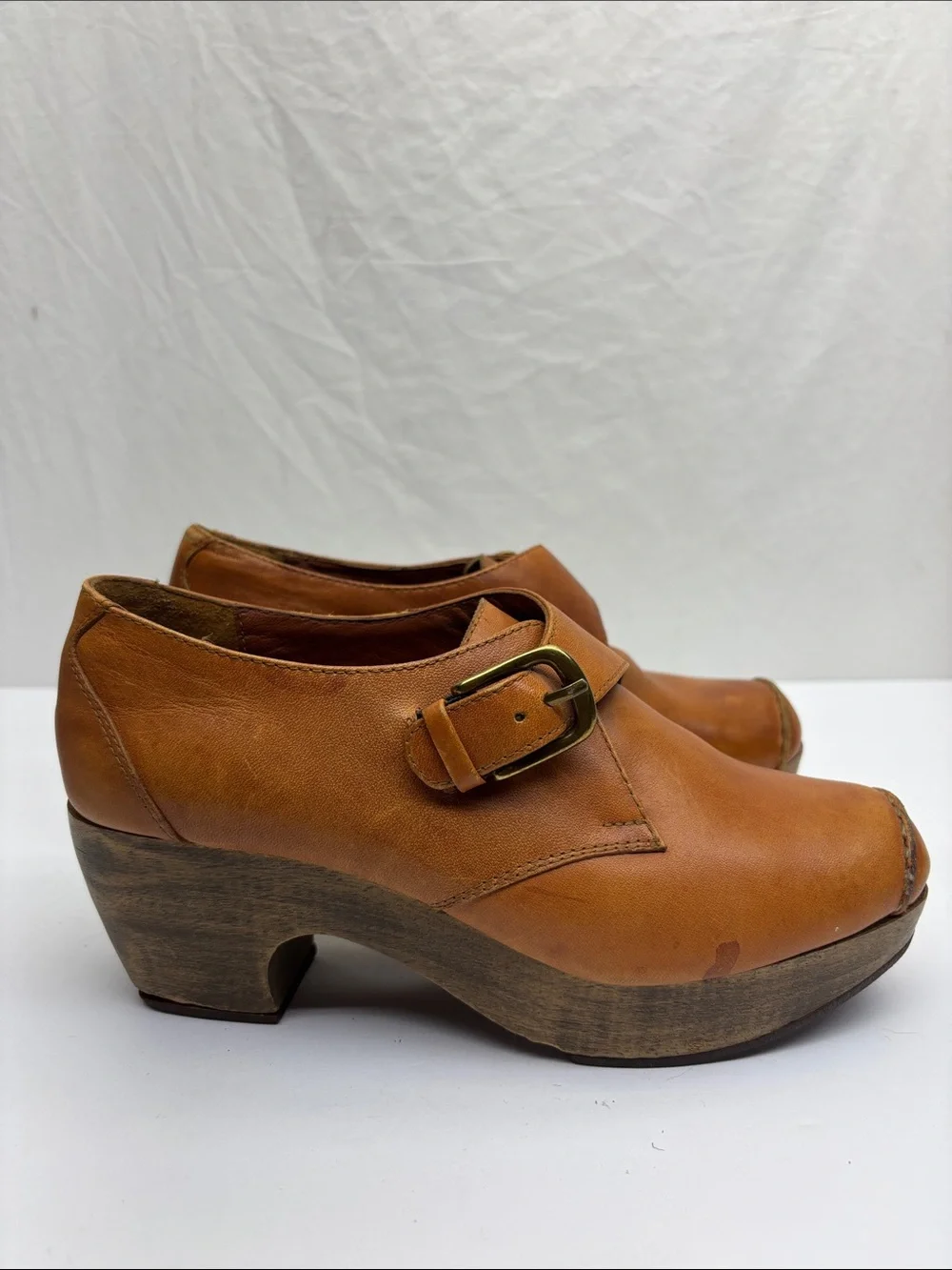 Rachel Comey Leather Buckle Slip-On Loafers in Cognac, SZ 6, box 11